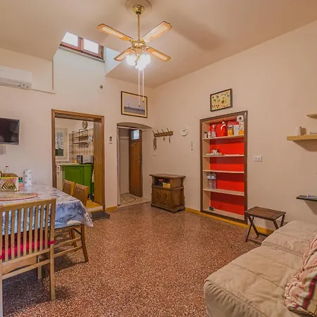 Apartment Bilocale Nel Centro Di Portoferraio